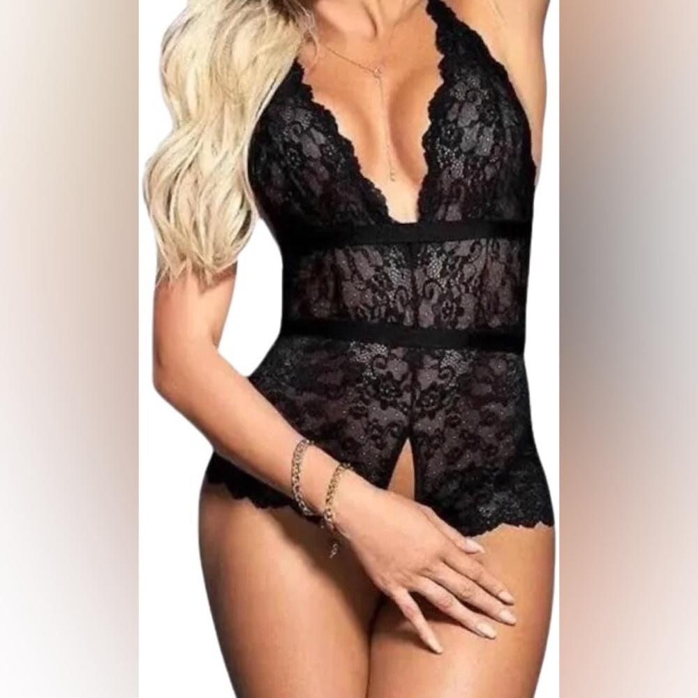 Mapale Cassie Black Crotchless Lace Strap Bodysuit L